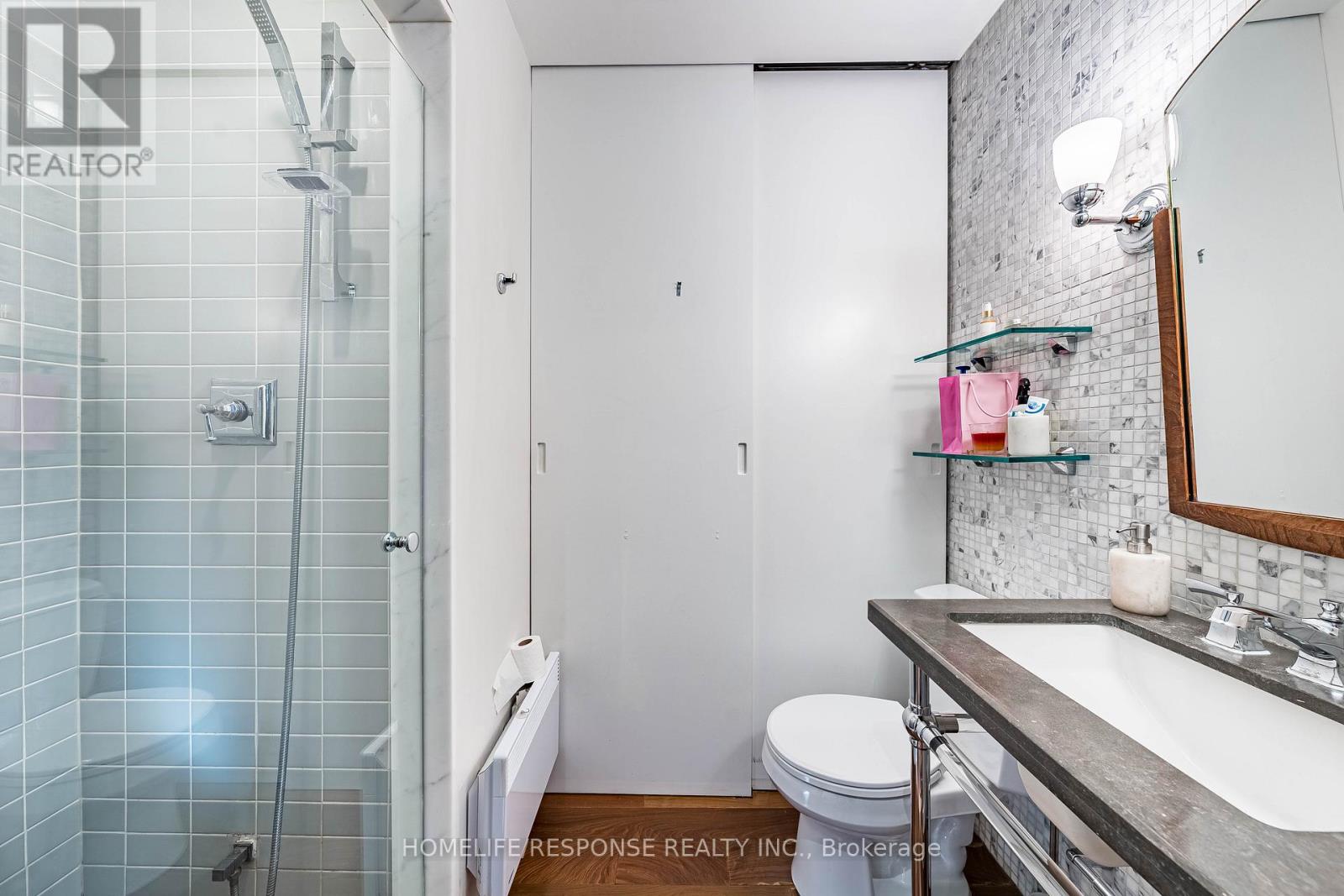 24 Irwin Avenue, Toronto, Ontario  M4Y 1L2 - Photo 33 - C12452607