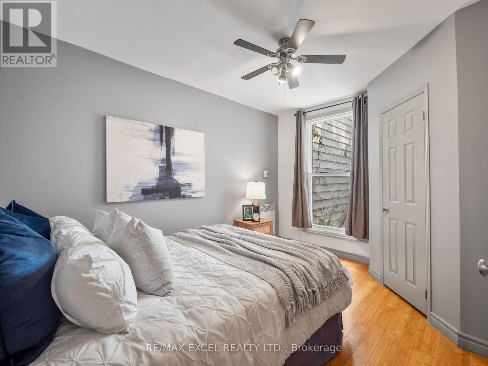 Main - 137 Gerrard Street E, Toronto, Ontario  M5A 2E3 - Photo 12 - C12452632