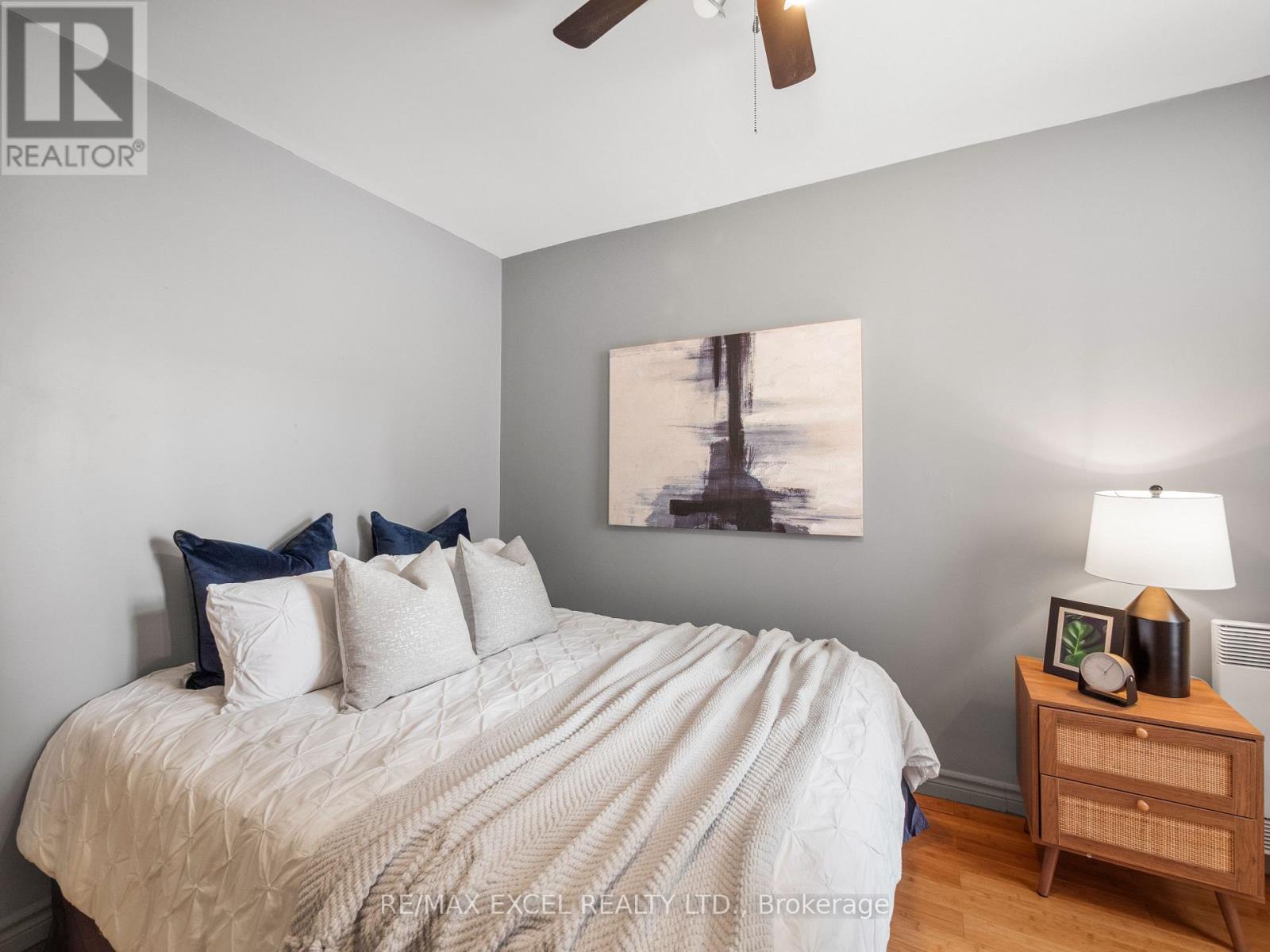 Main - 137 Gerrard Street E, Toronto, Ontario  M5A 2E3 - Photo 14 - C12452632