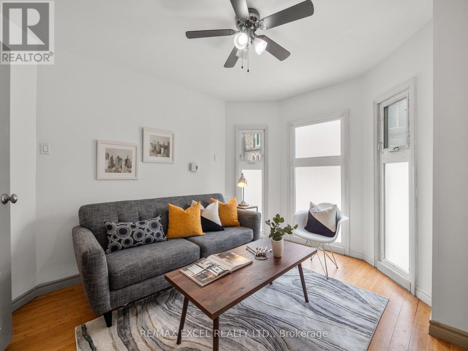 Main - 137 Gerrard Street E, Toronto, Ontario  M5A 2E3 - Photo 6 - C12452632