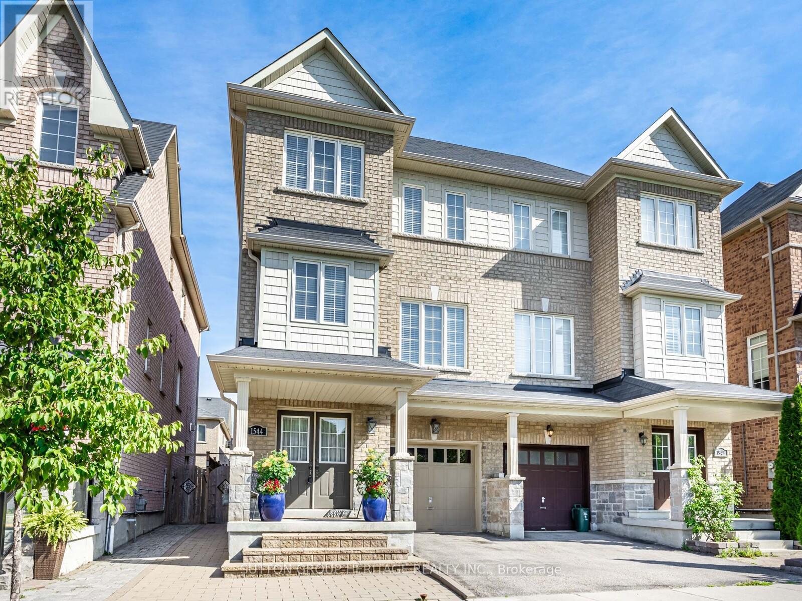 1544 Winville Road, Pickering, Ontario  L1X 0C5 - Photo 2 - E12452606
