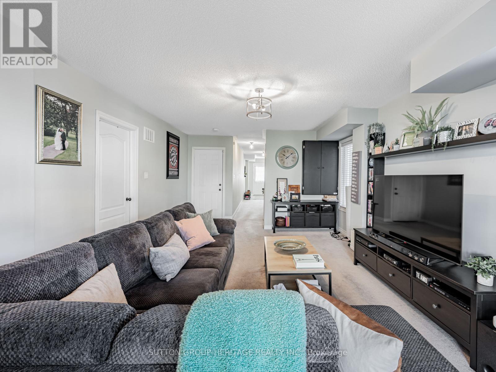 1544 Winville Road, Pickering, Ontario  L1X 0C5 - Photo 8 - E12452606