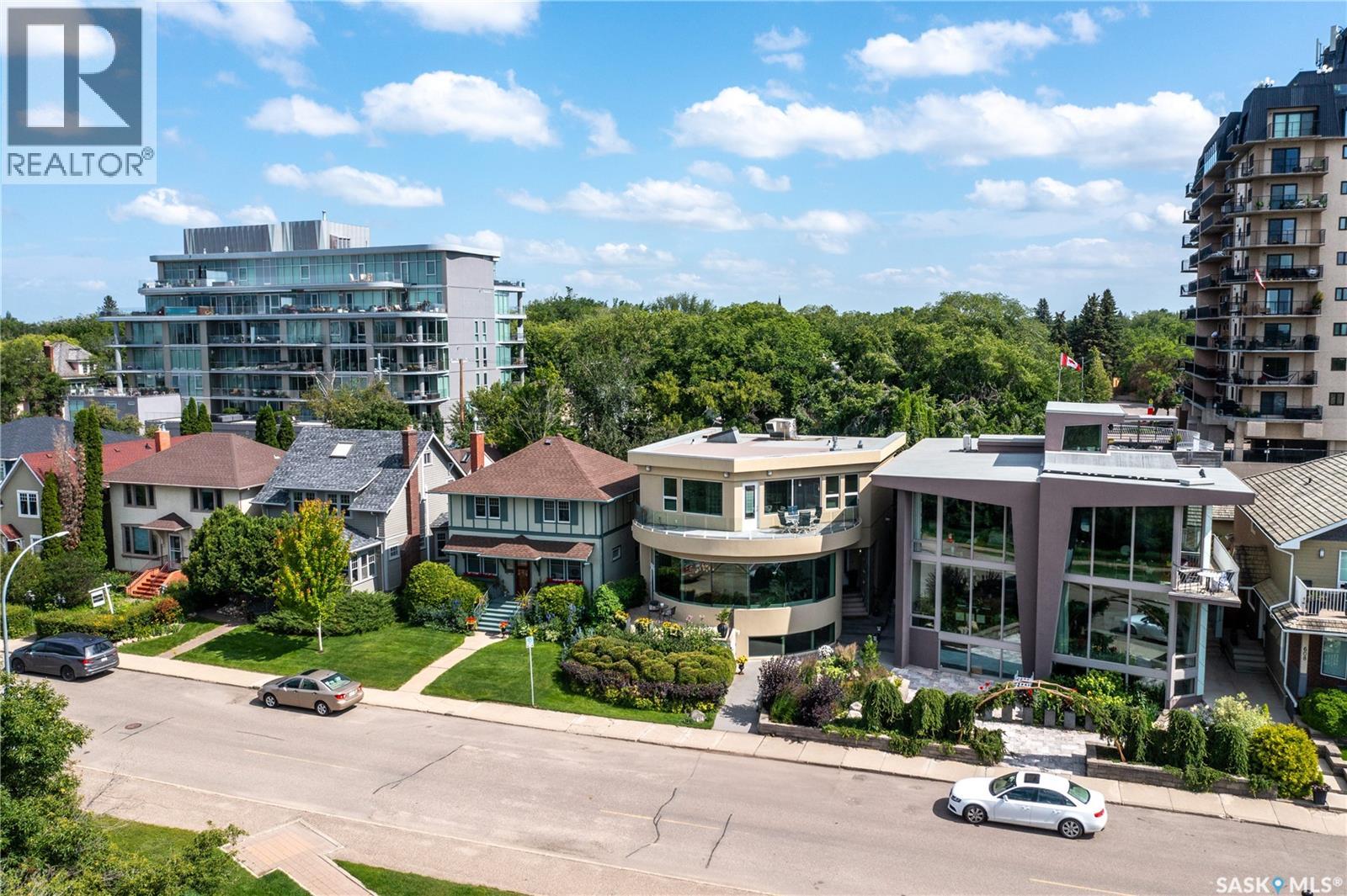 616 Saskatchewan CRESCENT E, Saskatoon, Saskatchewan