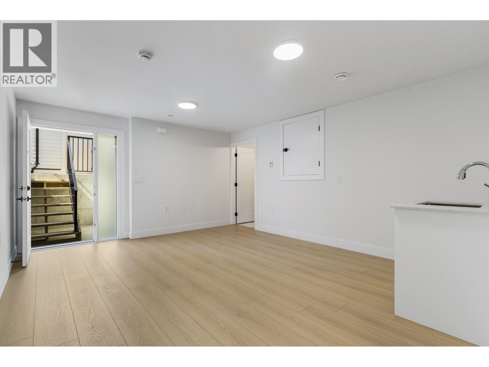 2 1243 Nootka Street, Vancouver, British Columbia  V5K 4E6 - Photo 31 - R3056708