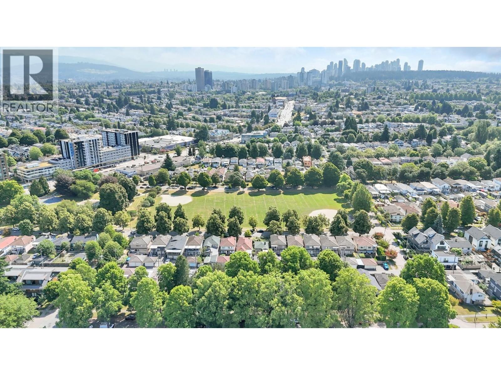 5338 Chambers Street, Vancouver, British Columbia  V5R 3M1 - Photo 12 - R3056790