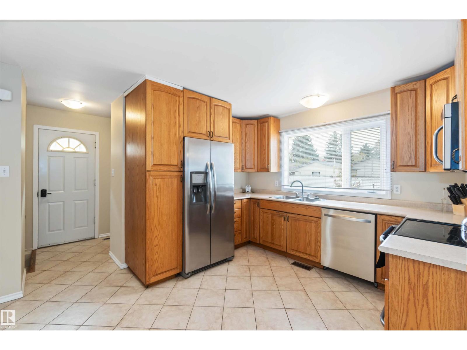 9000 168 St Nw, Edmonton, Alberta  T5R 2V5 - Photo 17 - E4461357