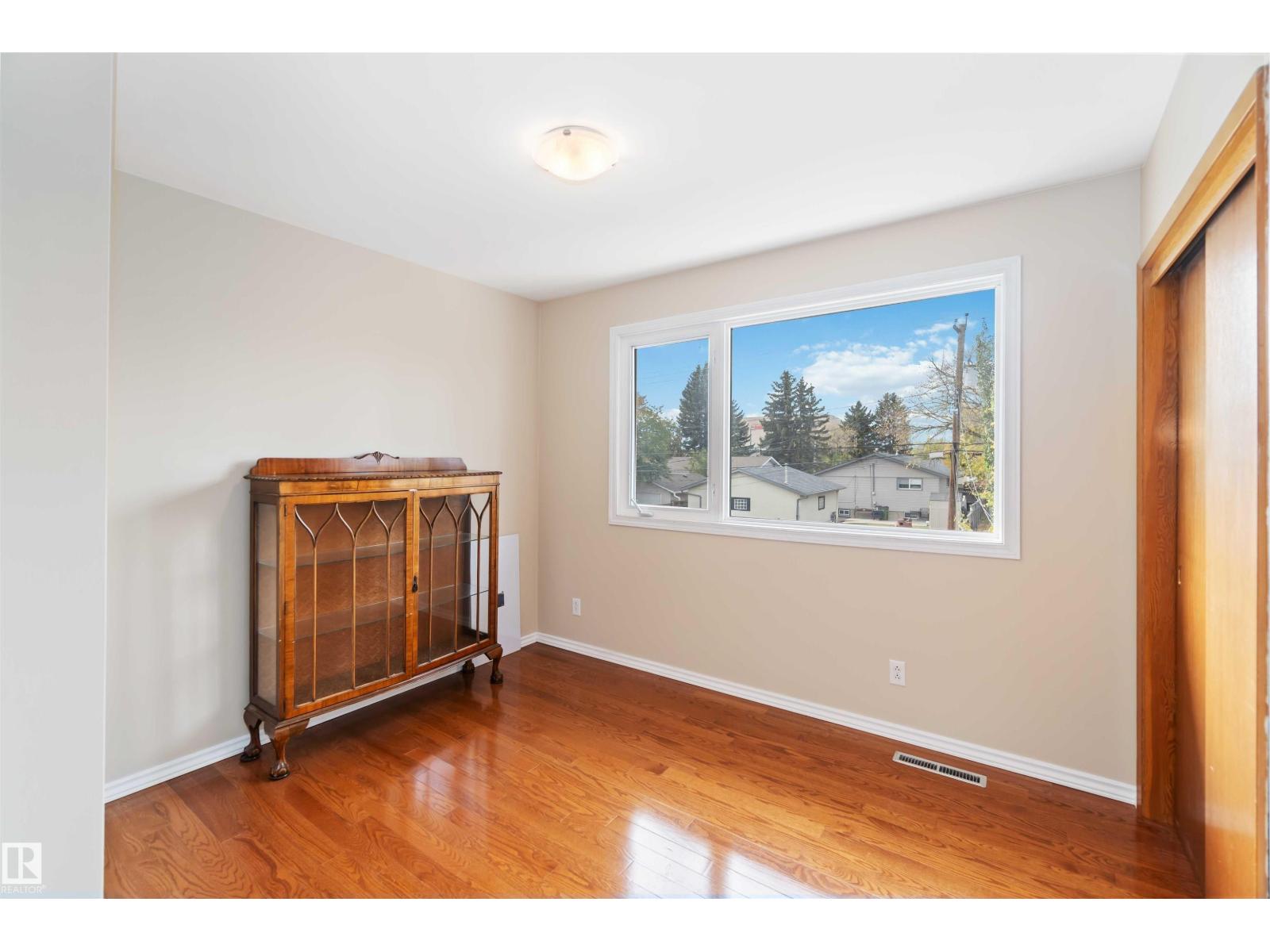 9000 168 St Nw, Edmonton, Alberta  T5R 2V5 - Photo 30 - E4461357