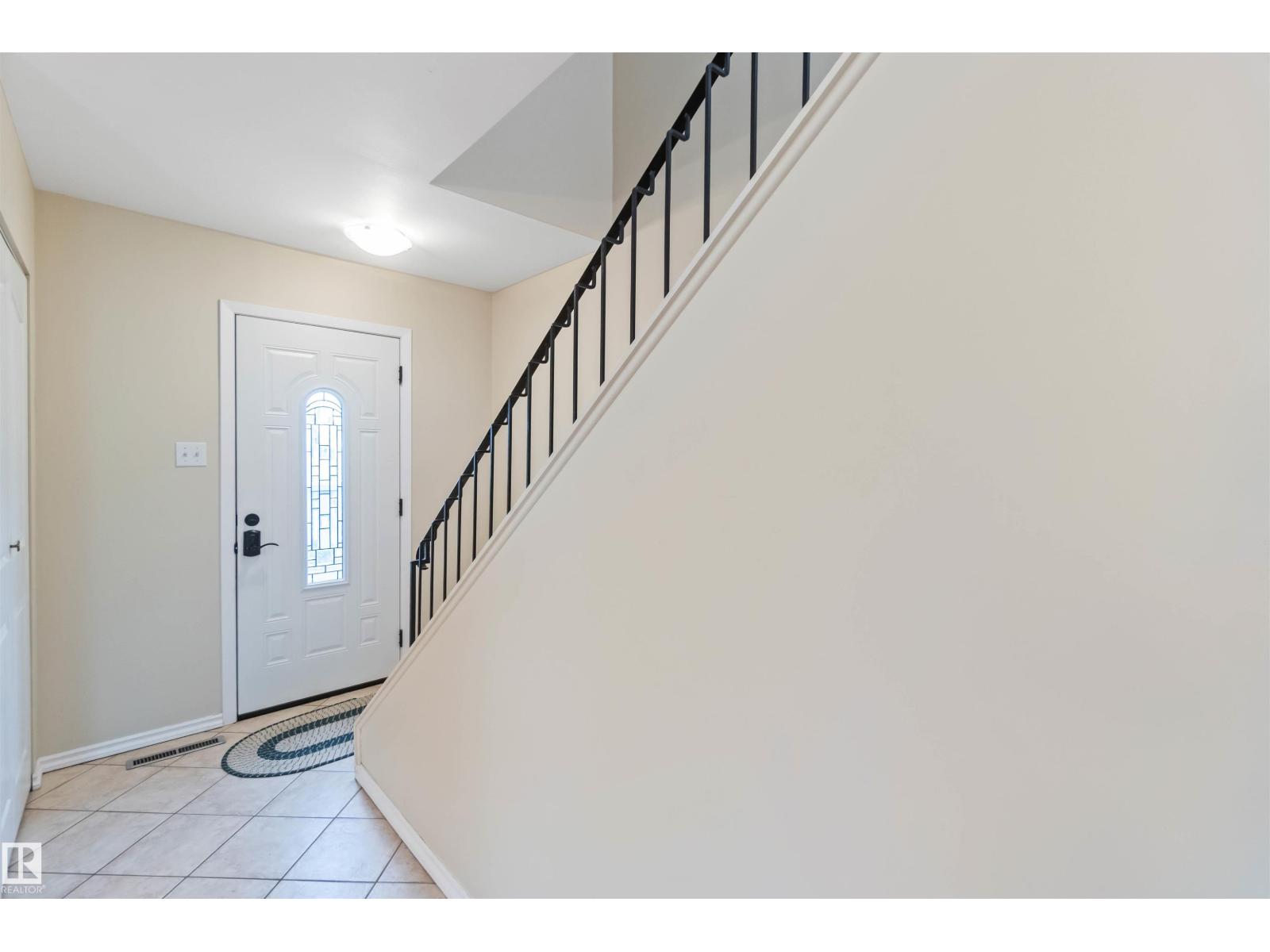 9000 168 St Nw, Edmonton, Alberta  T5R 2V5 - Photo 5 - E4461357