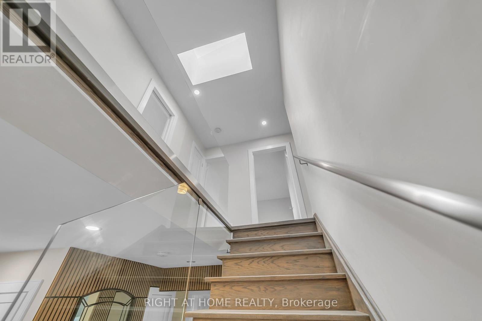 234 Hemlock Drive, Whitchurch-Stouffville, Ontario  L4A 5A5 - Photo 33 - N12452595