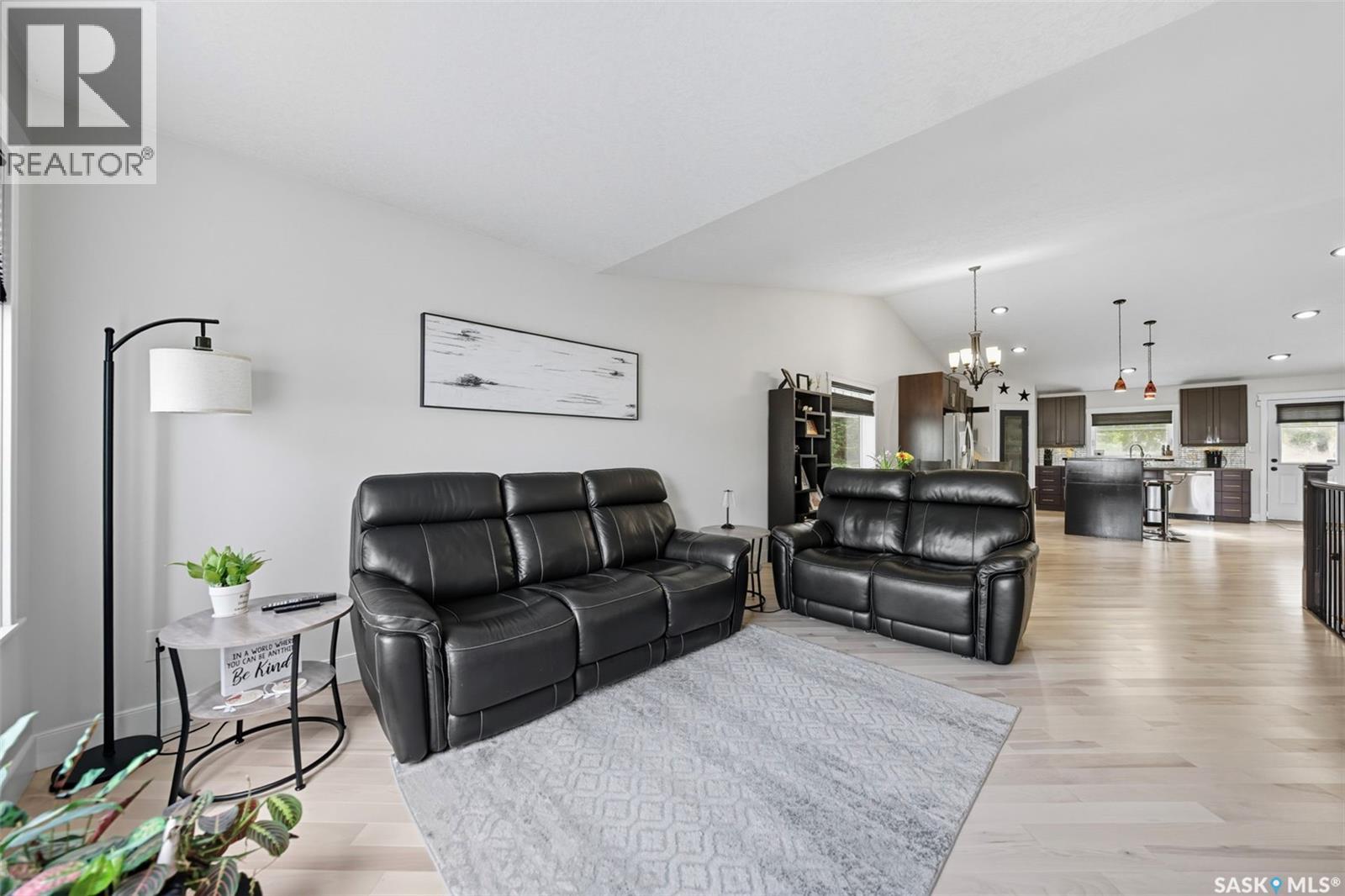 101 6th Avenue W, Watrous, Saskatchewan  S0K 4T0 - Photo 6 - SK020427
