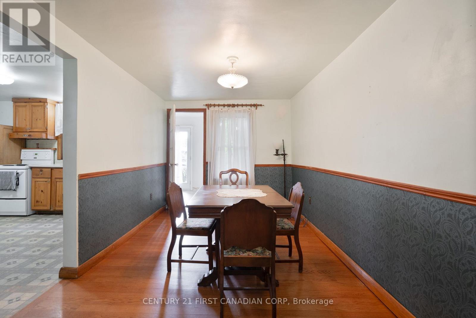 25 Langarth Street W, London South, Ontario  N6J 1P1 - Photo 11 - X12423795