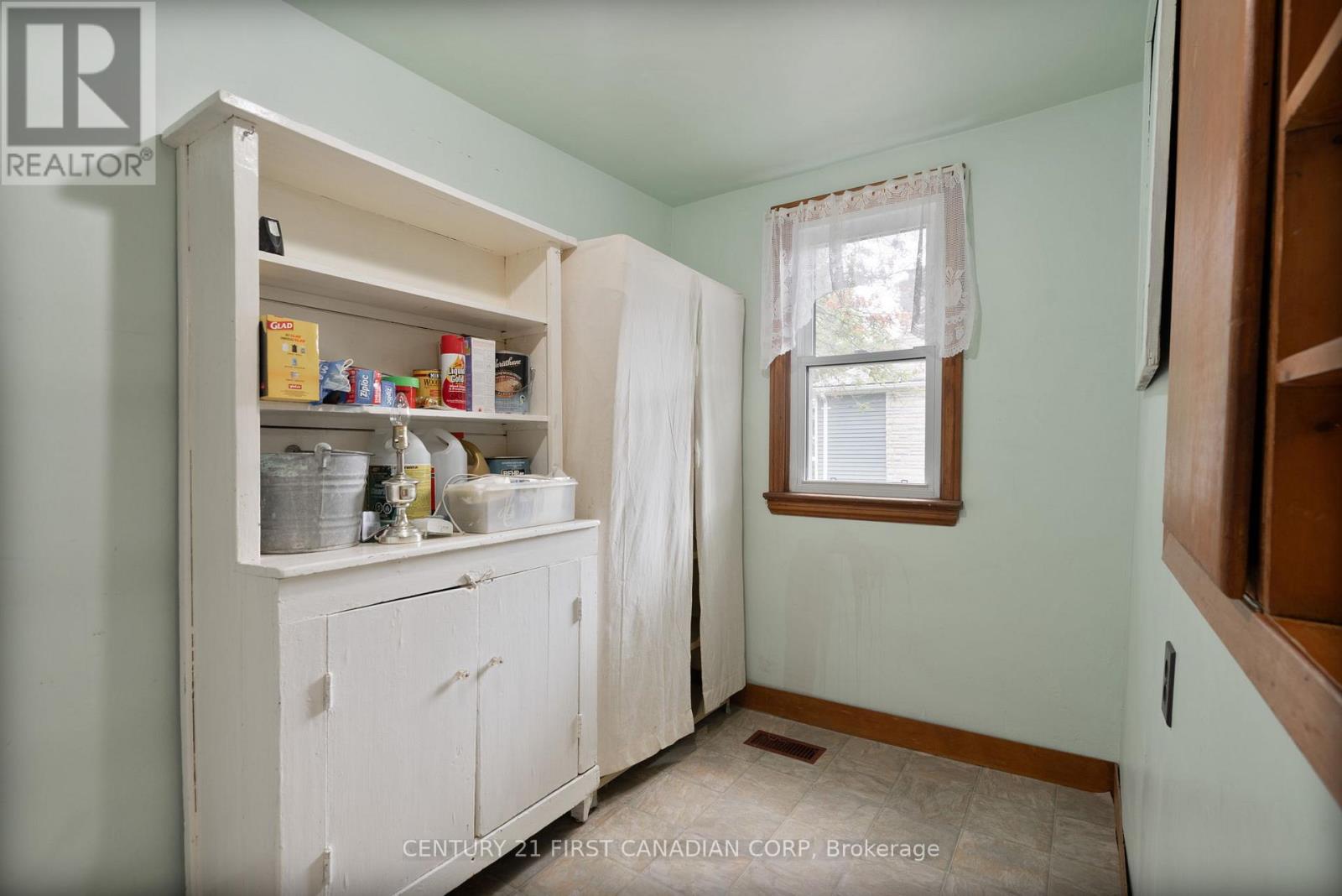 25 Langarth Street W, London South, Ontario  N6J 1P1 - Photo 15 - X12423795