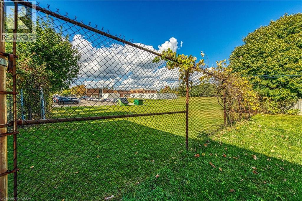 1008 Upper Wellington Street Unit# Upper Suite, Hamilton, Ontario  L9A 3S3 - Photo 38 - 40777646