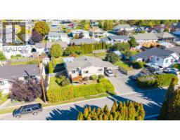 1832 Hurl Street, creston, British Columbia