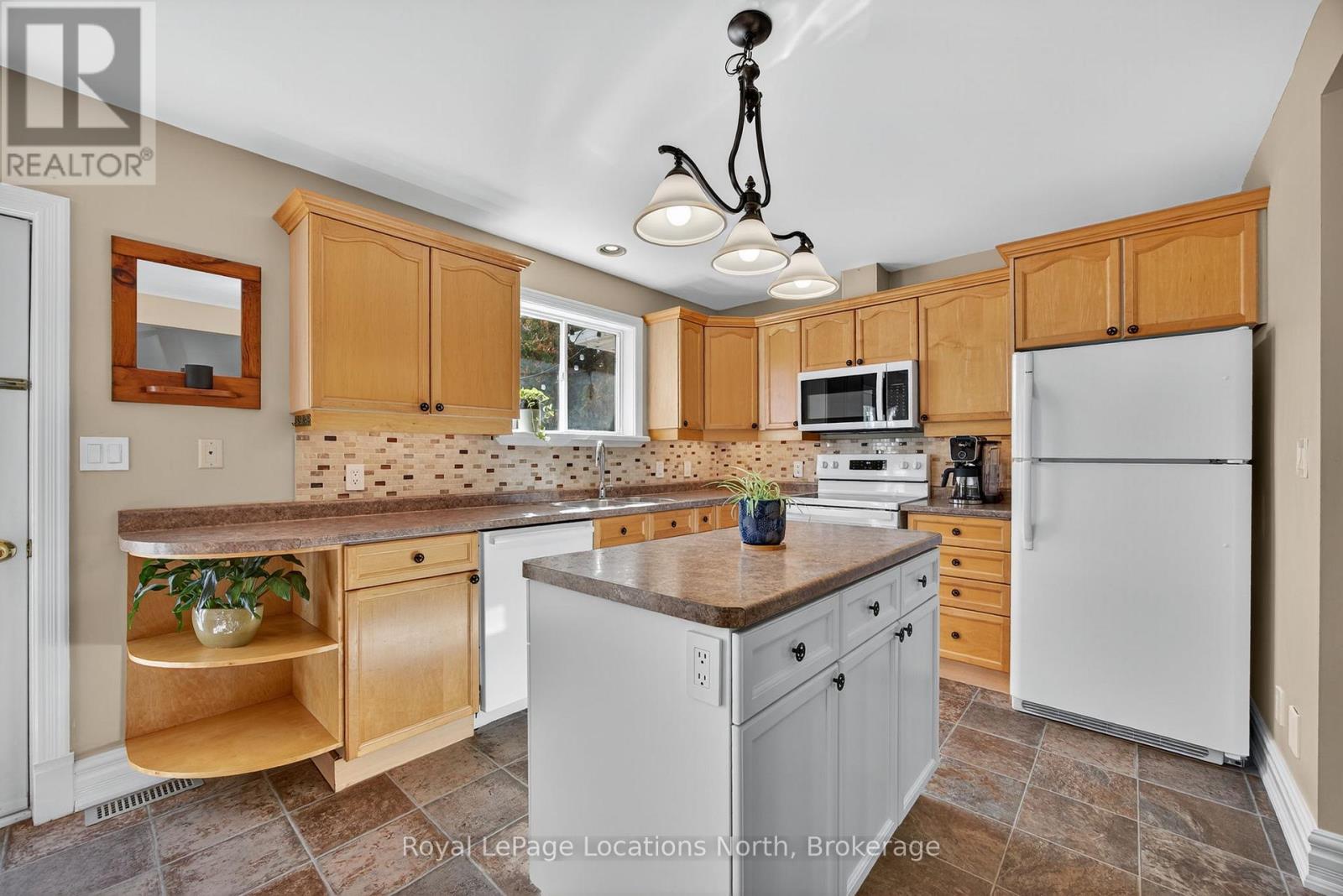 390 Sixth Street, Collingwood, Ontario  L9Y 1Z7 - Photo 9 - S12452639
