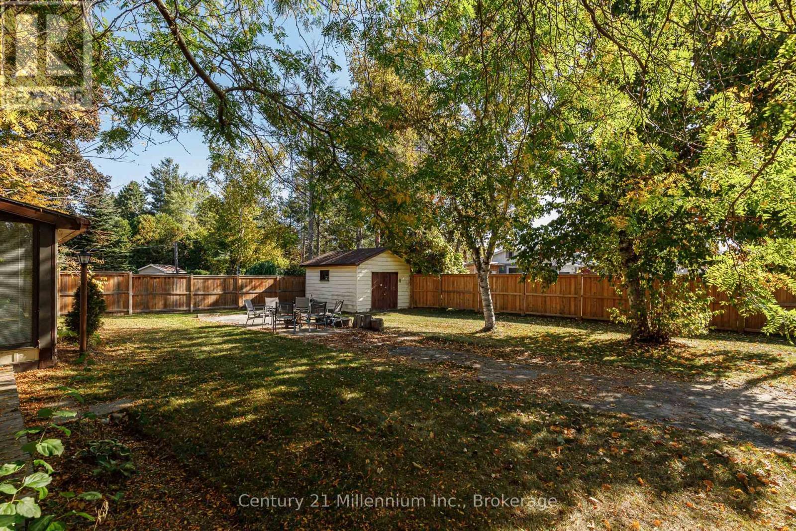 213 Jane Street, Clearview, Ontario  L0M 1S0 - Photo 46 - S12452697