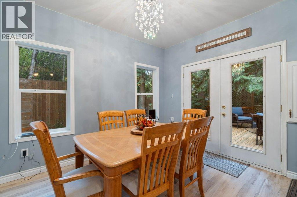 9048 Hummingbird Drive, Swansea Point, British Columbia  V0E 2K2 - Photo 27 - 10342317