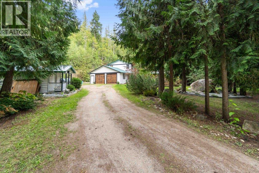 9048 Hummingbird Drive, Swansea Point, British Columbia  V0E 2K2 - Photo 83 - 10342317