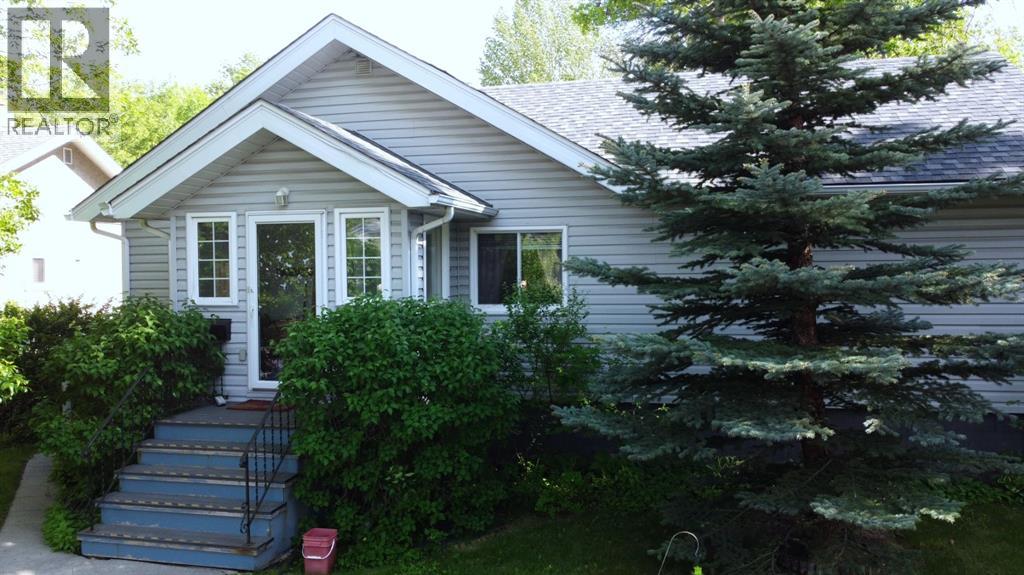 327 12 Avenue Nw, Calgary, Alberta  t2m 0c8 - Photo 2 - A2229620