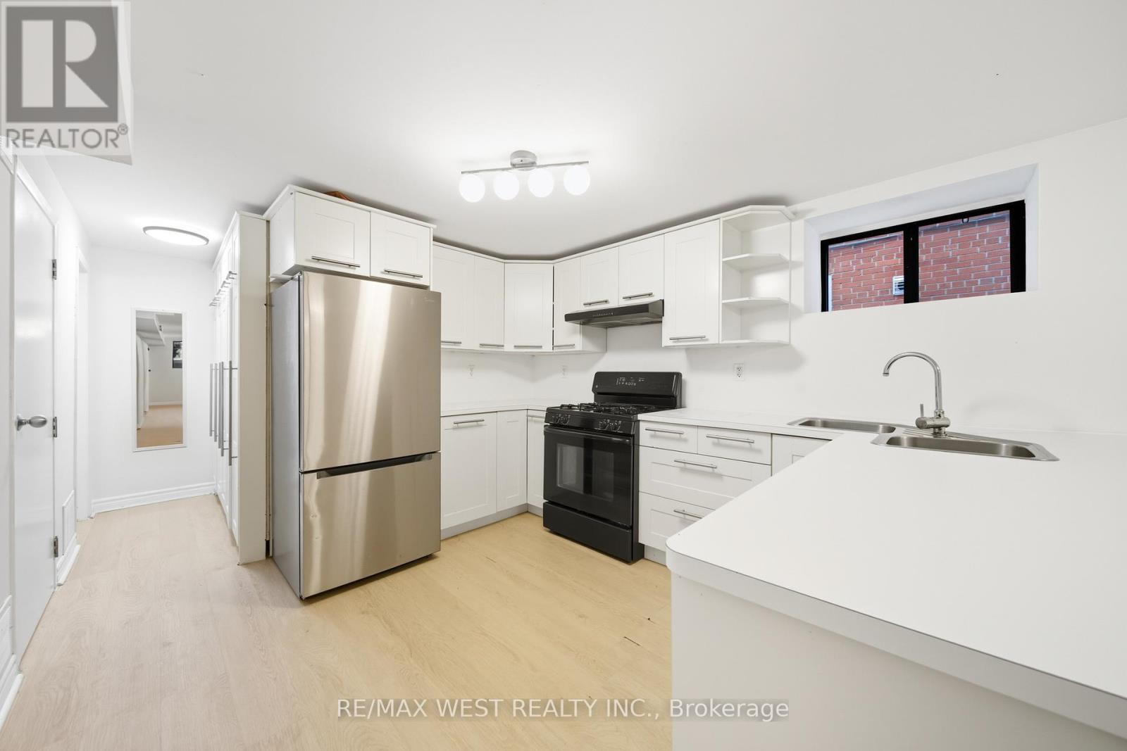 192 Pacific Avenue, Toronto (High Park North), Ontario  M6P 2P5 - Photo 28 - W12452583