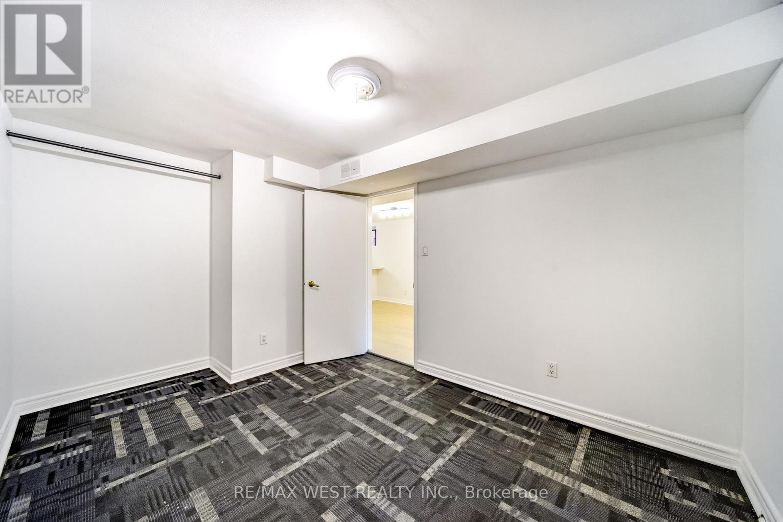 192 Pacific Avenue, Toronto (High Park North), Ontario  M6P 2P5 - Photo 31 - W12452583