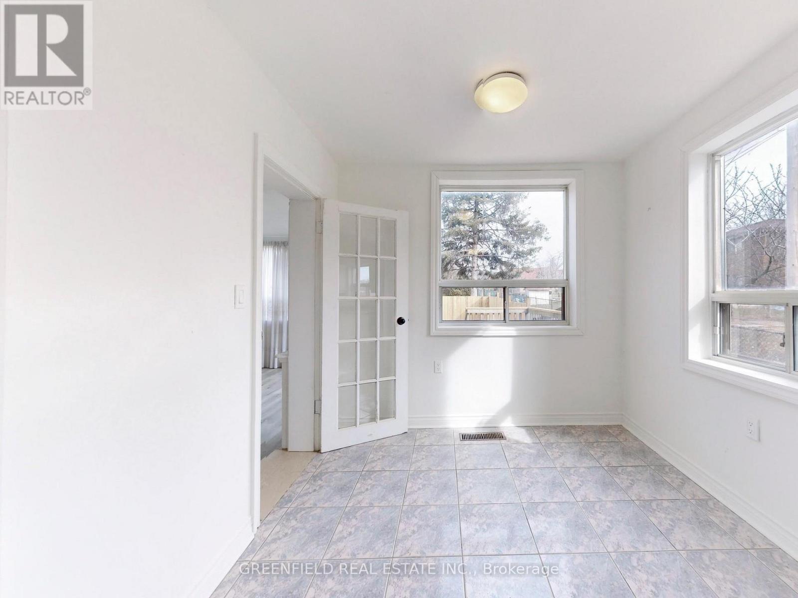 3131 Weston Road, Toronto, Ontario  M9M 2T4 - Photo 16 - W12452596
