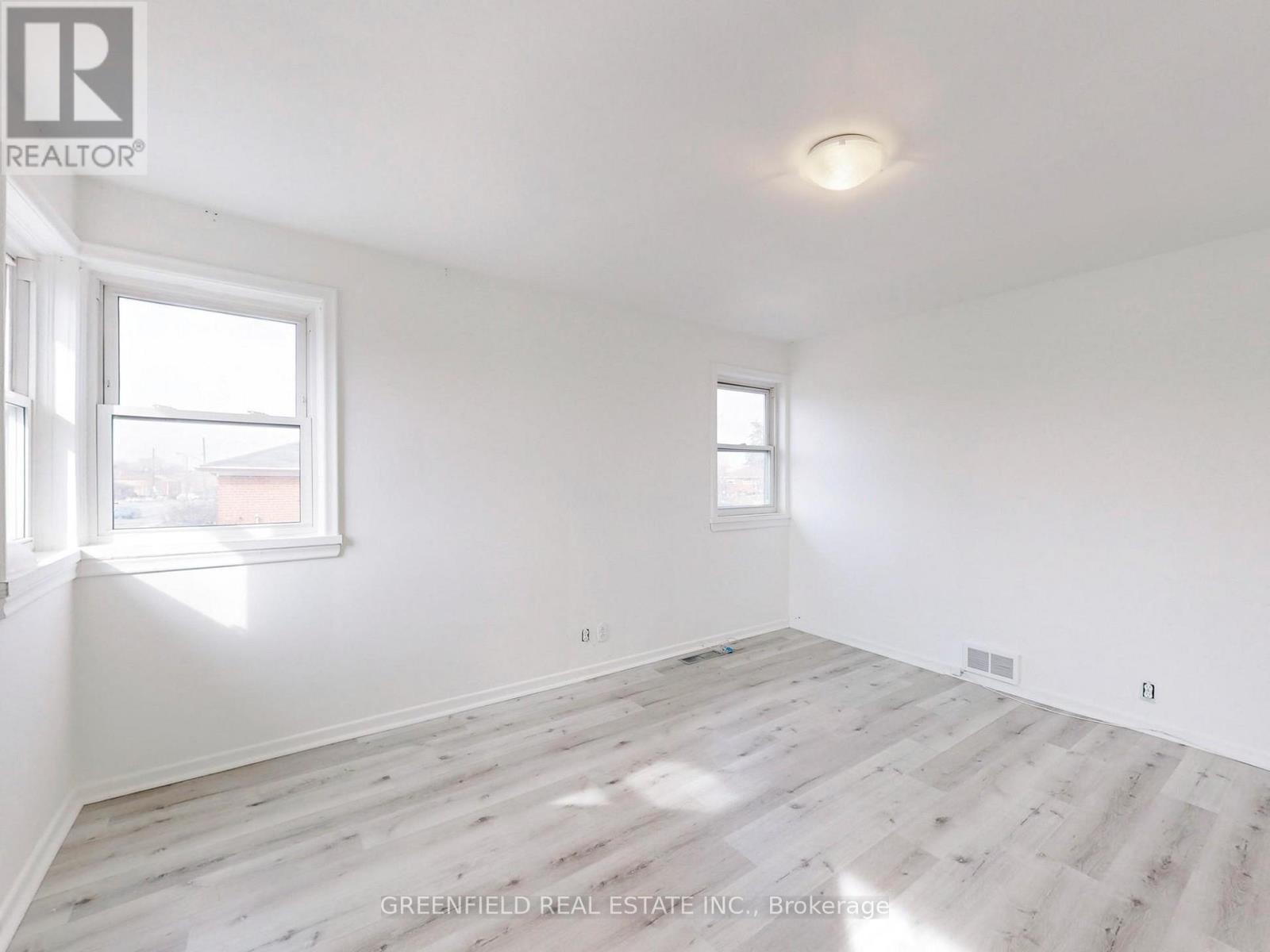 3131 Weston Road, Toronto, Ontario  M9M 2T4 - Photo 29 - W12452596