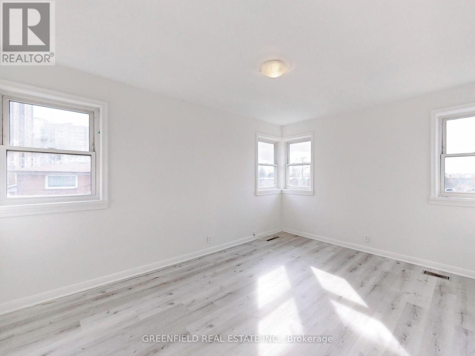 3131 Weston Road, Toronto, Ontario  M9M 2T4 - Photo 31 - W12452596