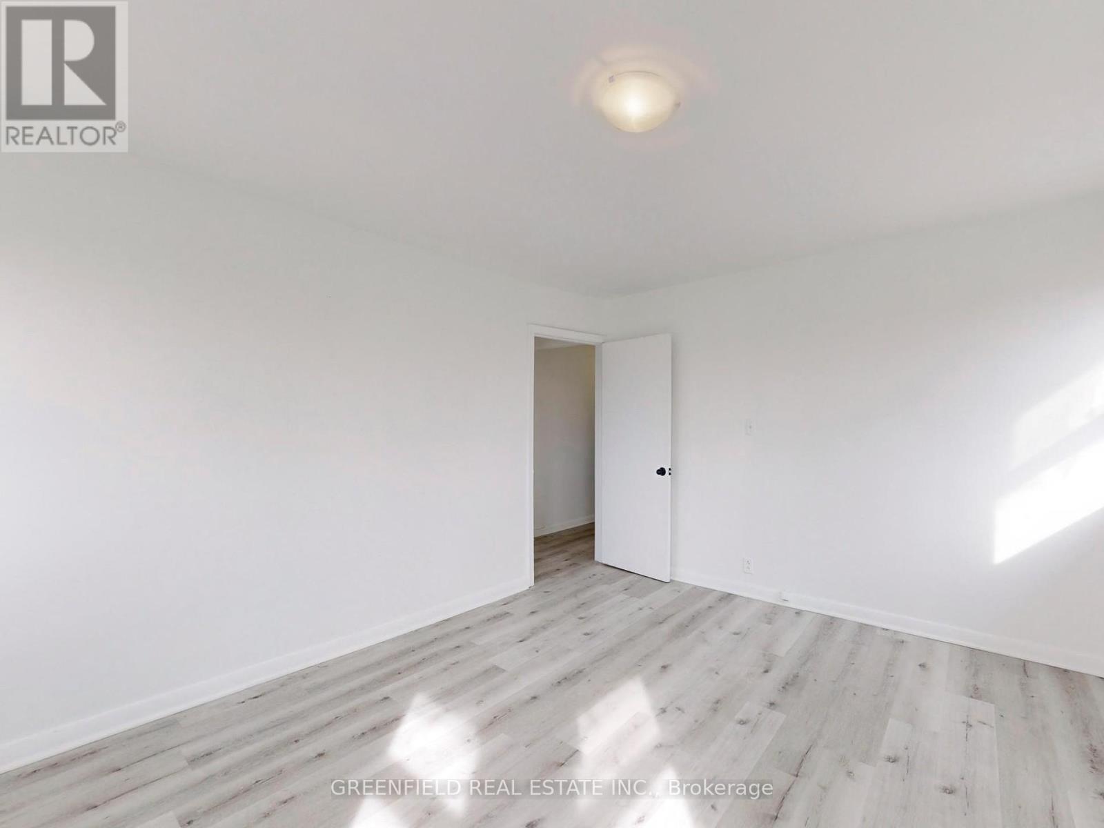 3131 Weston Road, Toronto, Ontario  M9M 2T4 - Photo 34 - W12452596