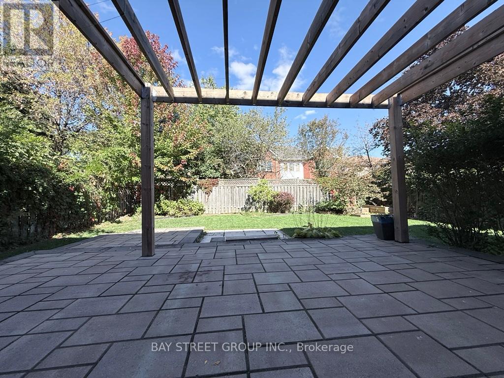 3550 Marmac Crescent E, Mississauga, Ontario  L5L 5A4 - Photo 23 - W12452608