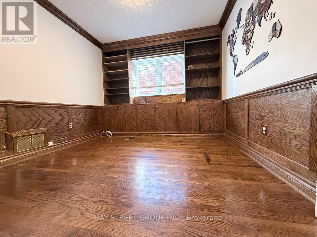 3550 Marmac Crescent E, Mississauga, Ontario  L5L 5A4 - Photo 8 - W12452608