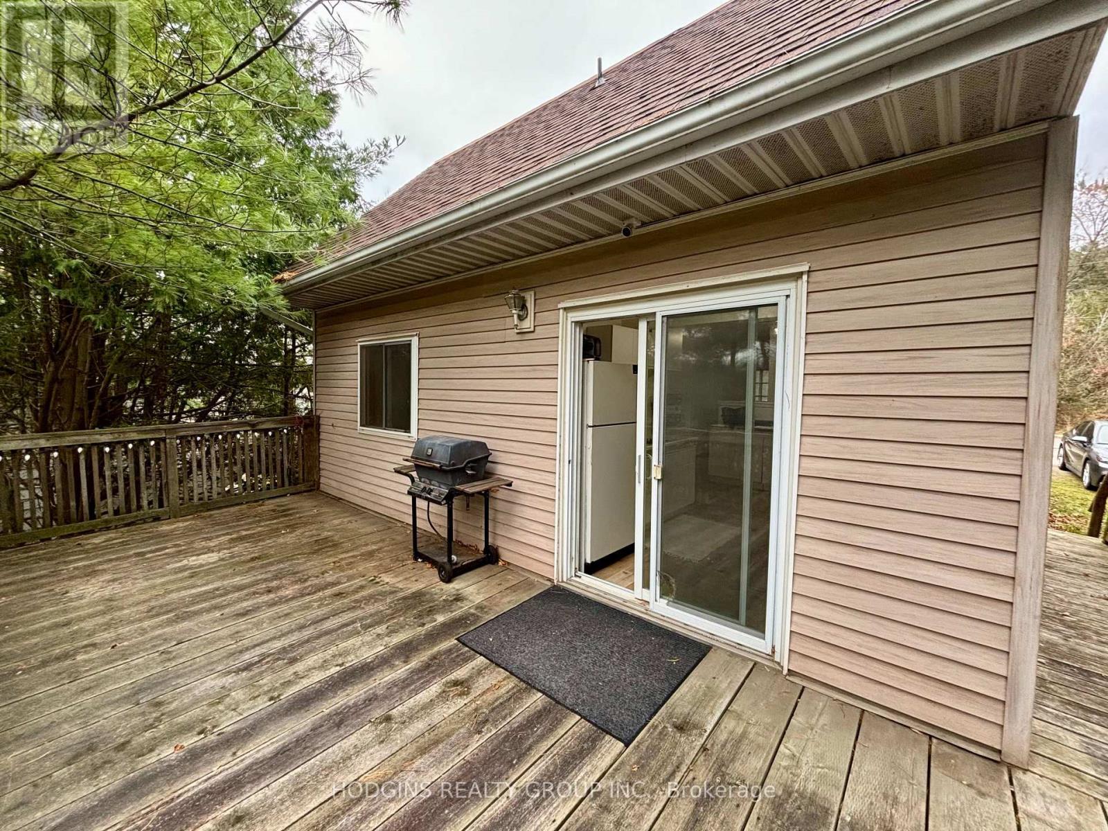 63 River Road, Brampton (Huttonville), Ontario  L6X 0A8 - Photo 17 - W12452610