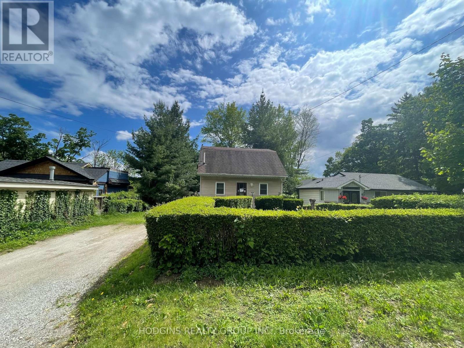 63 River Road, Brampton (Huttonville), Ontario  L6X 0A8 - Photo 9 - W12452610