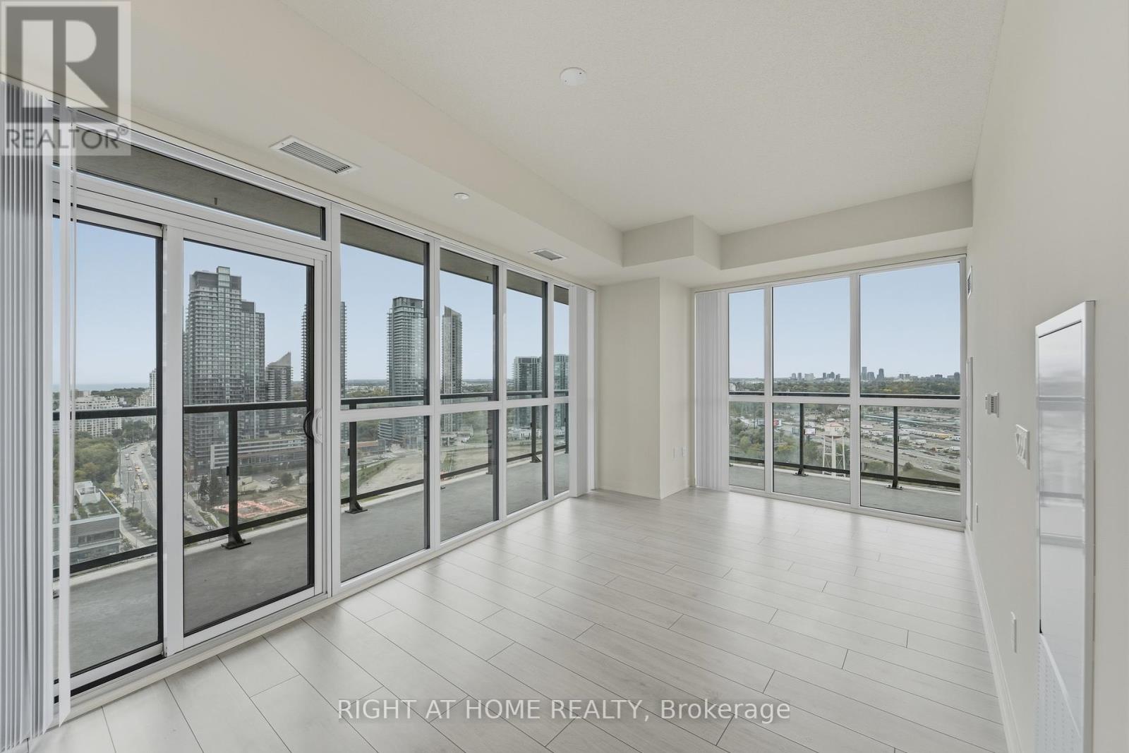 2308 - 38 ANNIE CRAIG DRIVE, Toronto, Ontario