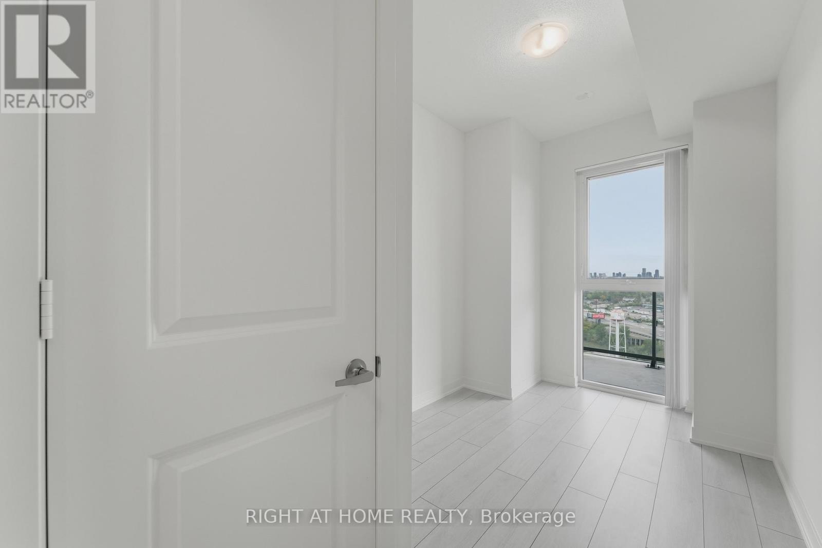 2308 - 38 Annie Craig Drive, Toronto, Ontario  M8V 0H1 - Photo 11 - W12452619