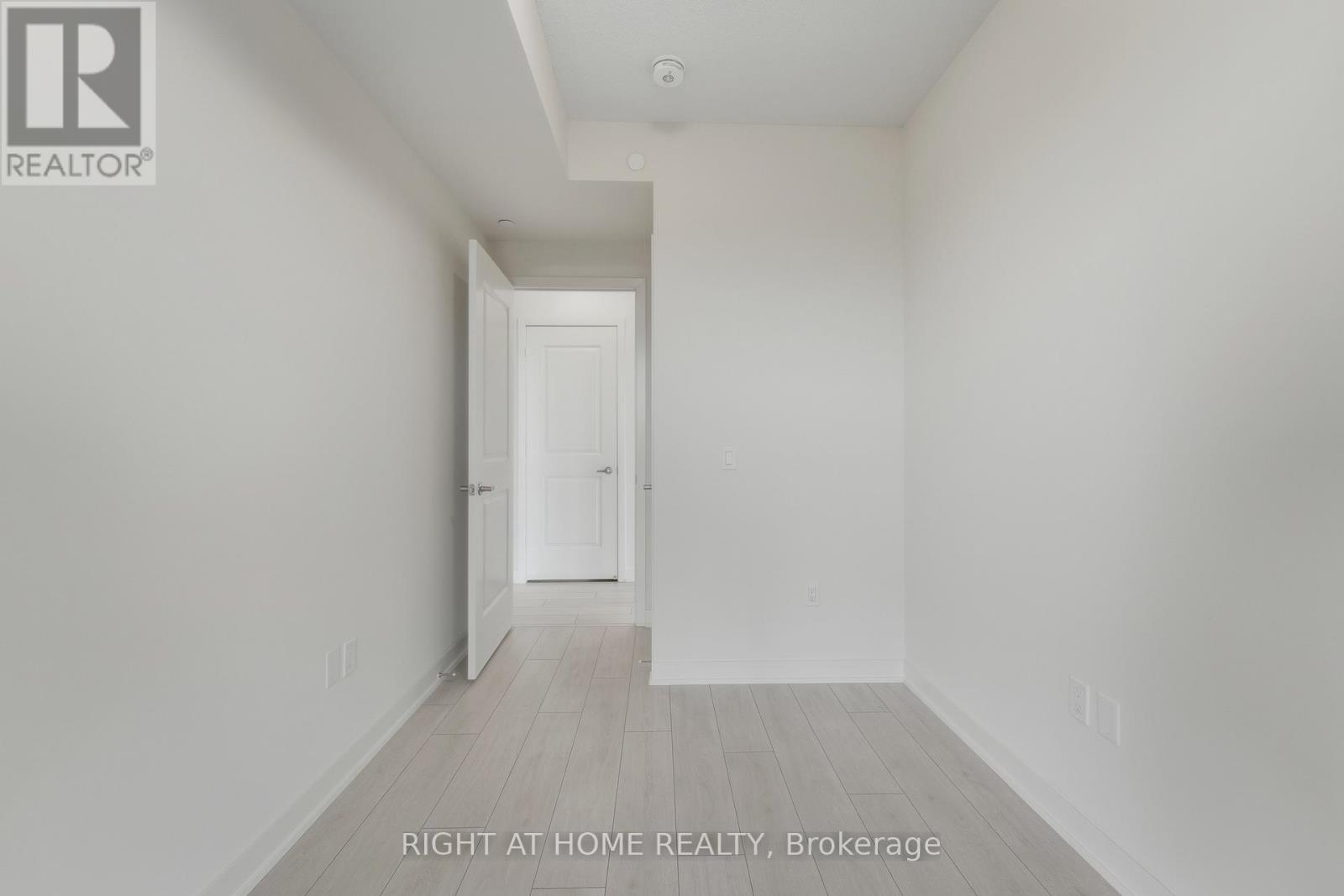 2308 - 38 Annie Craig Drive, Toronto, Ontario  M8V 0H1 - Photo 13 - W12452619