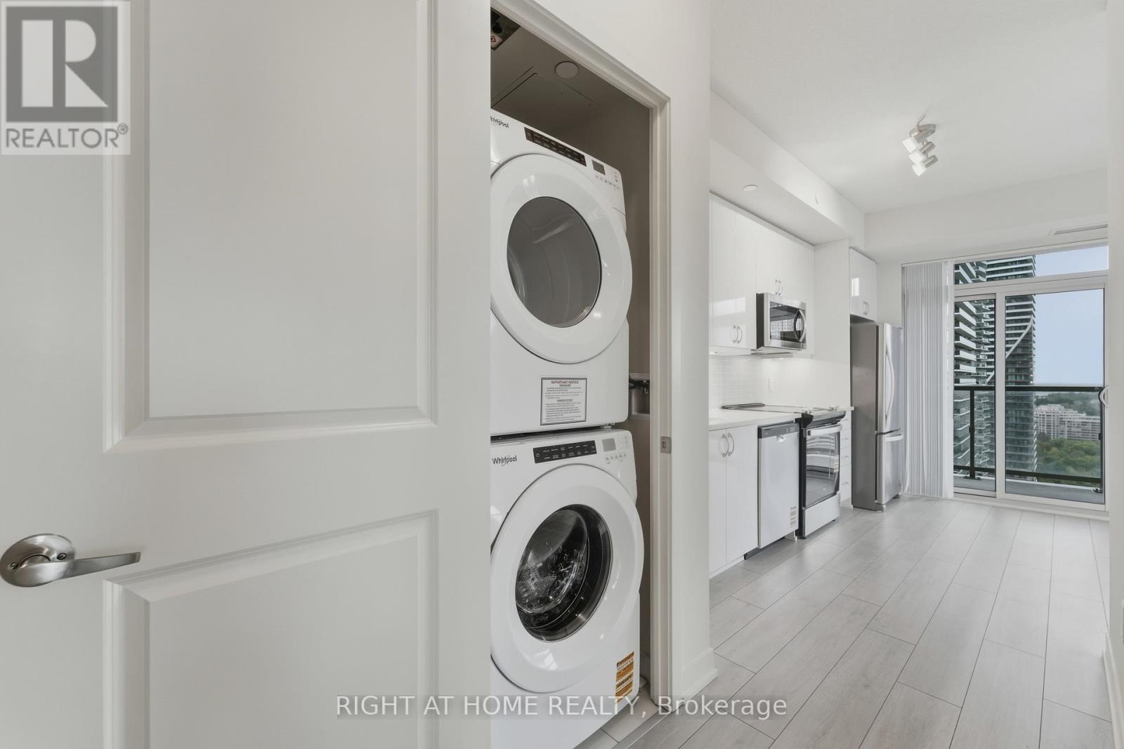 2308 - 38 Annie Craig Drive, Toronto, Ontario  M8V 0H1 - Photo 14 - W12452619