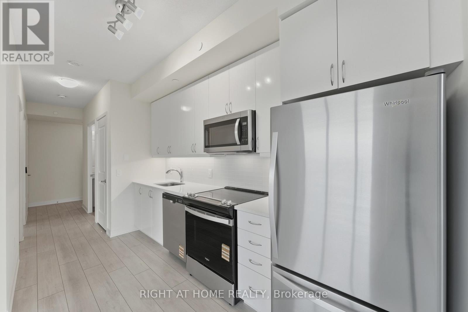 2308 - 38 Annie Craig Drive, Toronto, Ontario  M8V 0H1 - Photo 7 - W12452619