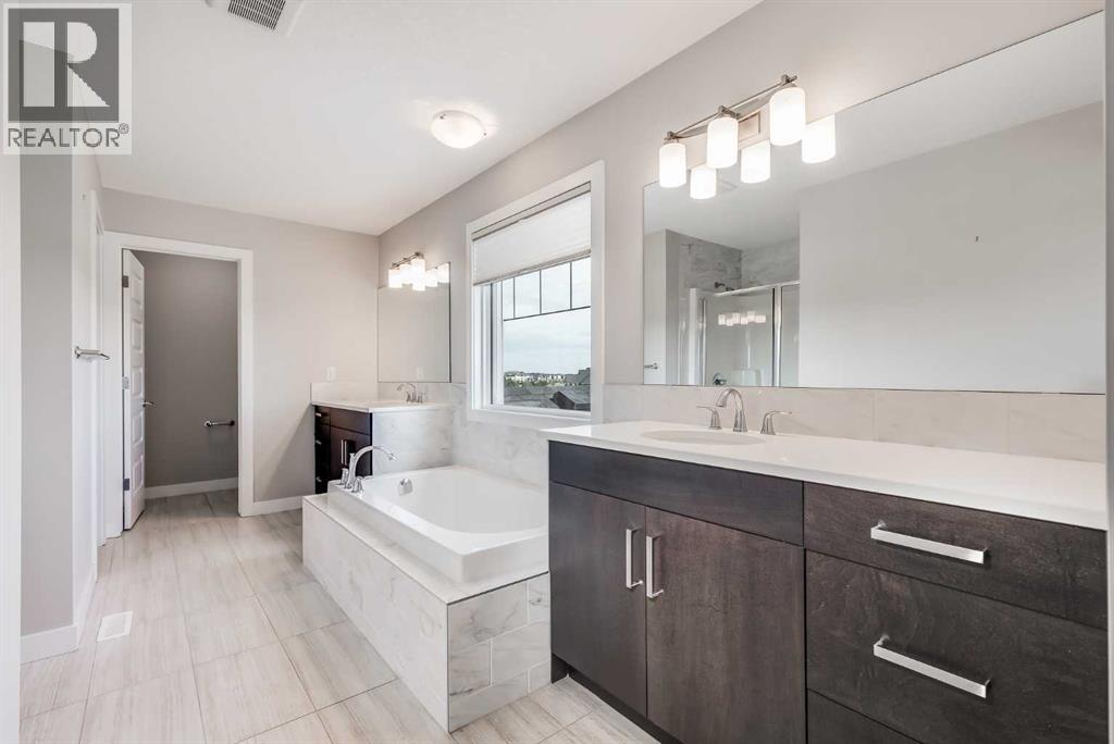2321 Bayside Circle Sw, Airdrie, Alberta  T4B 0V4 - Photo 23 - A2243438