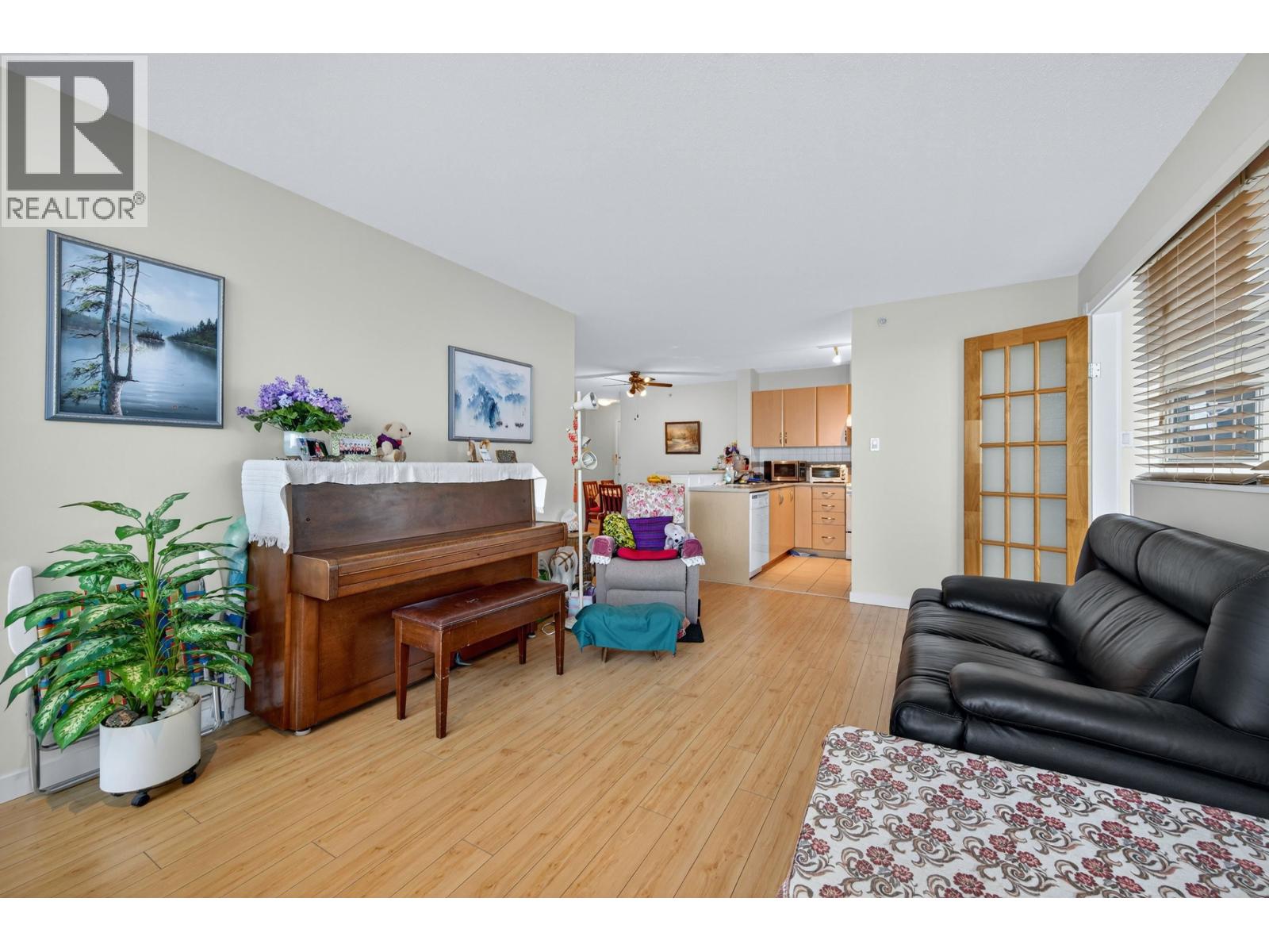 1803 6659 Southoaks Crescent, Burnaby, British Columbia  V5E 4M9 - Photo 10 - R3054005