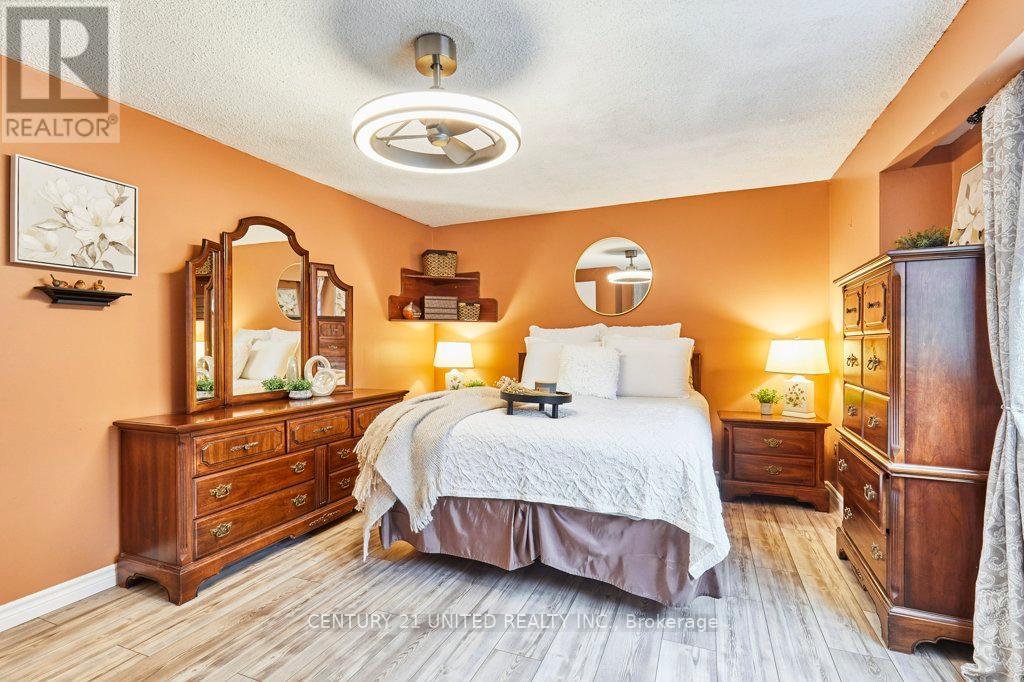 273 Belfast Court, Oshawa, Ontario  L1J 6K7 - Photo 33 - E12452755