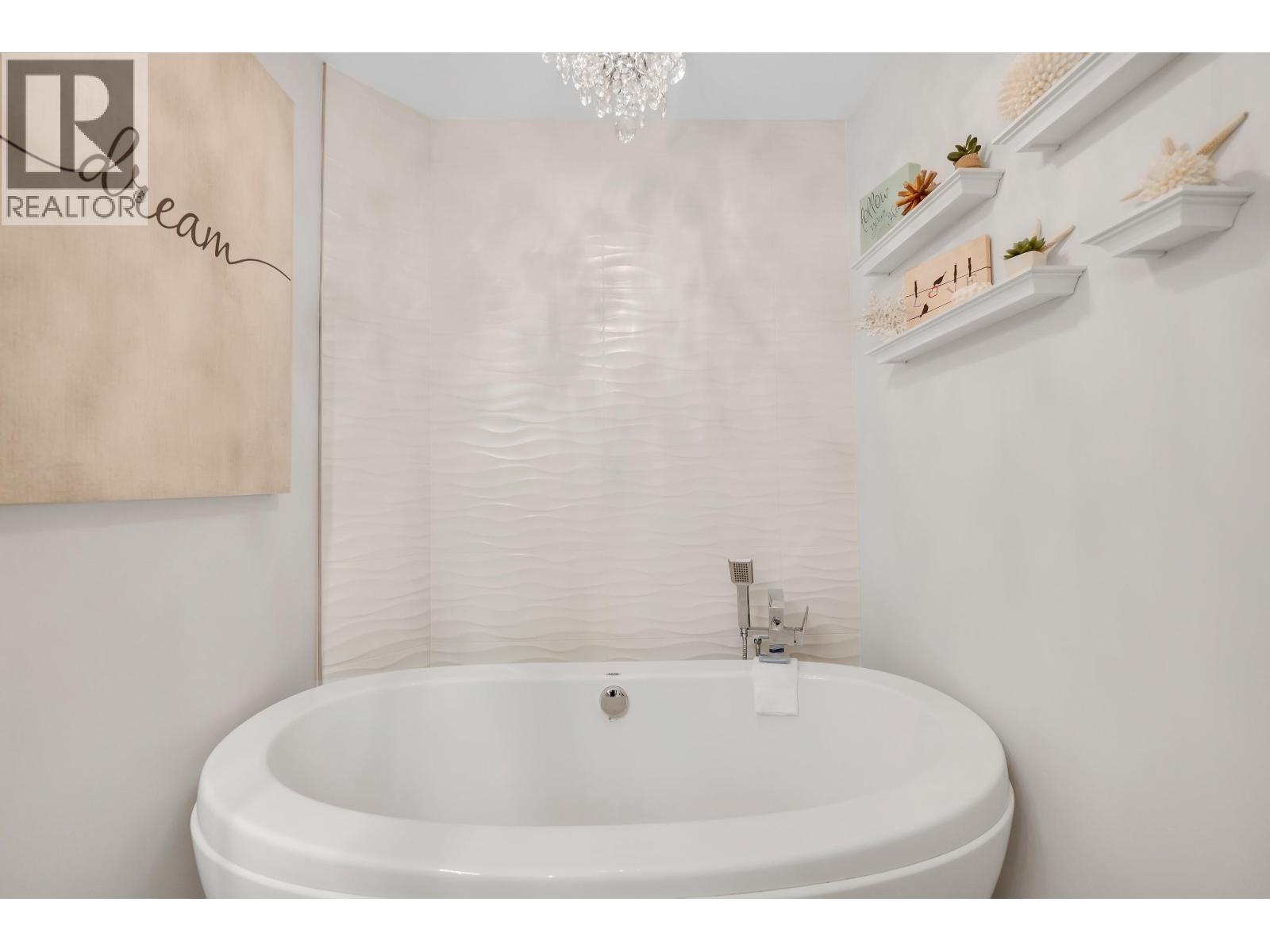 10 2401 Mamquam Road, Squamish, British Columbia  V8B 0H6 - Photo 18 - R3056643