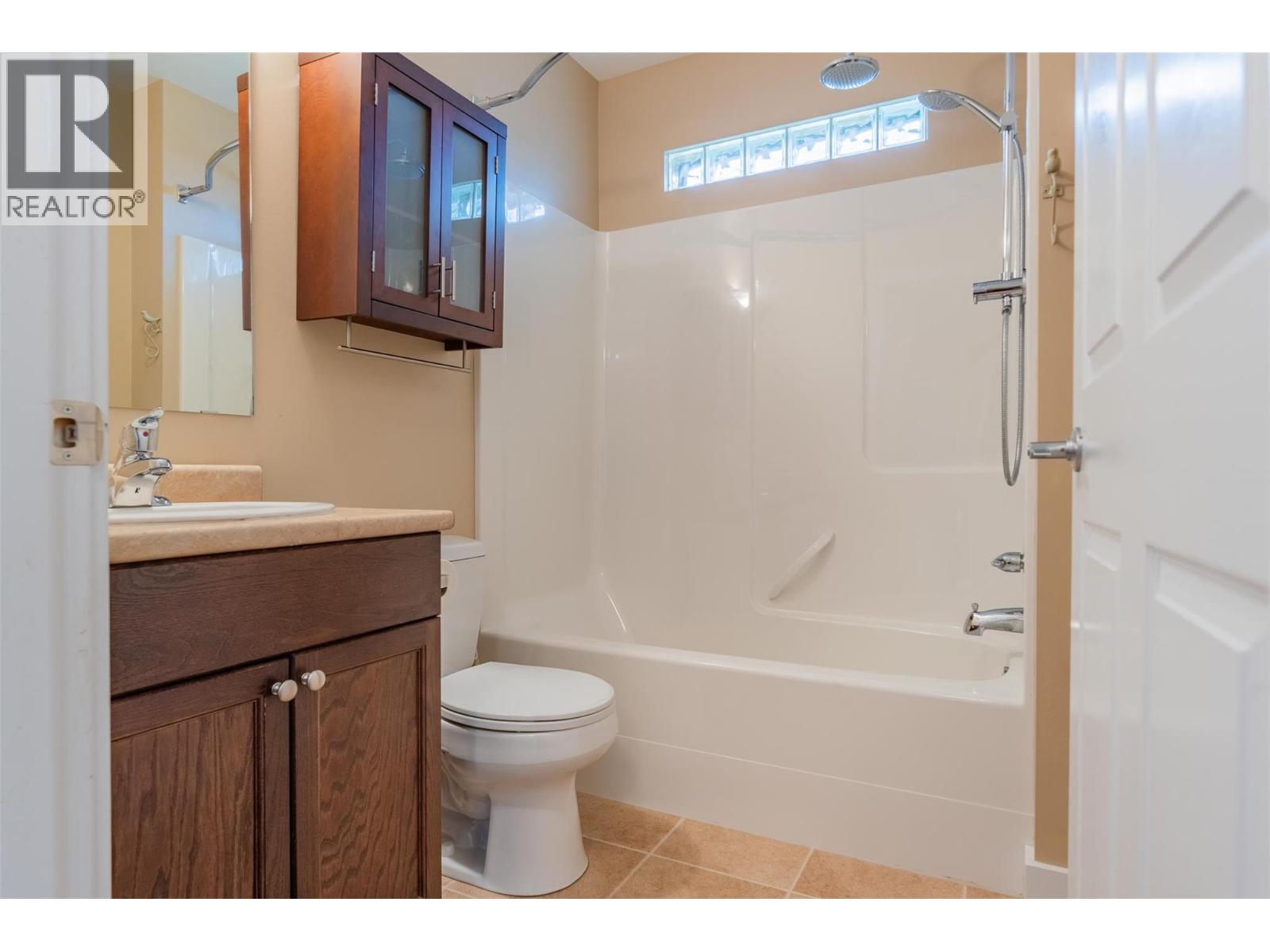 4200 Grandview Drive Unit# 135, Castlegar, British Columbia  V1N 4X6 - Photo 38 - 10365238
