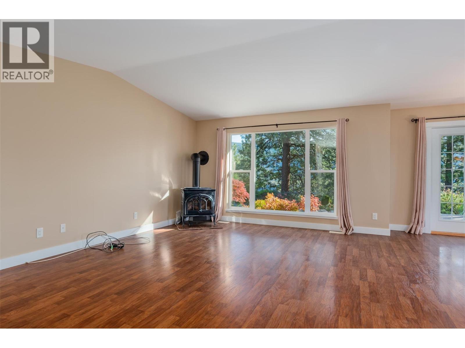 4200 Grandview Drive Unit# 135, Castlegar, British Columbia  V1N 4X6 - Photo 19 - 10365238