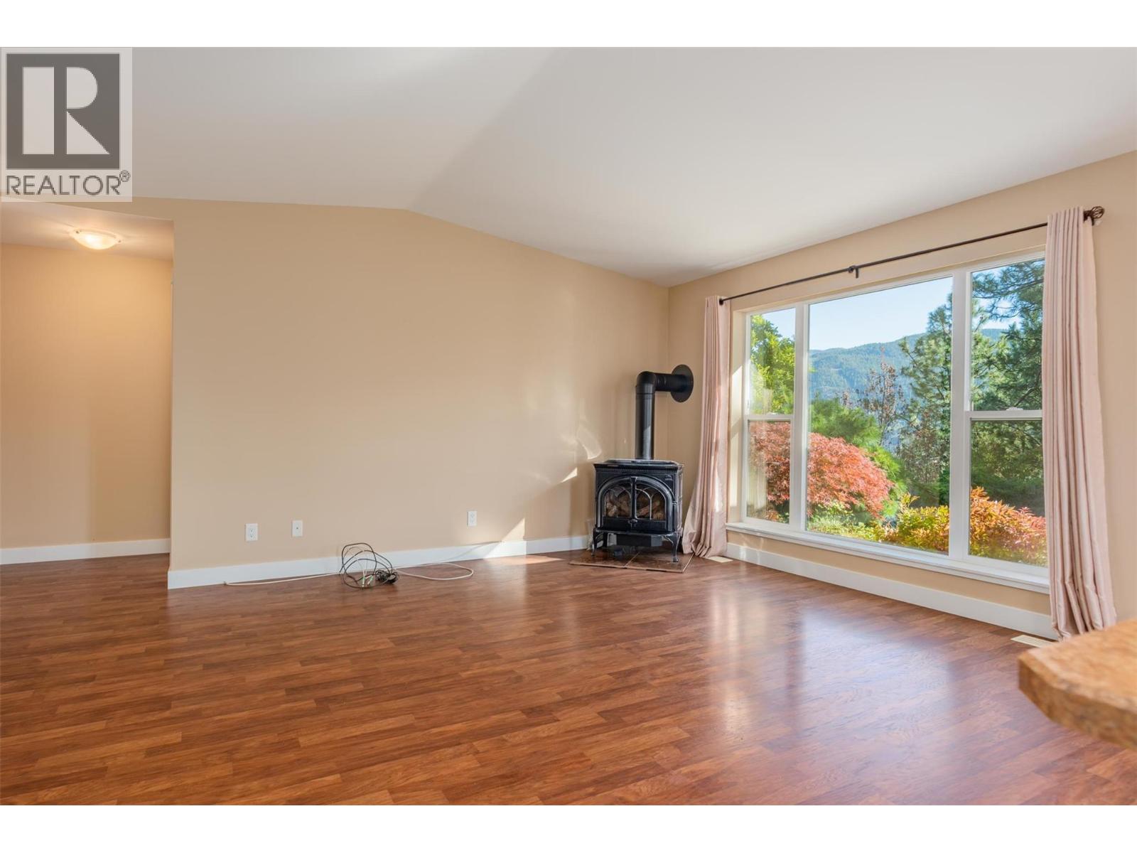 4200 Grandview Drive Unit# 135, Castlegar, British Columbia  V1N 4X6 - Photo 32 - 10365238