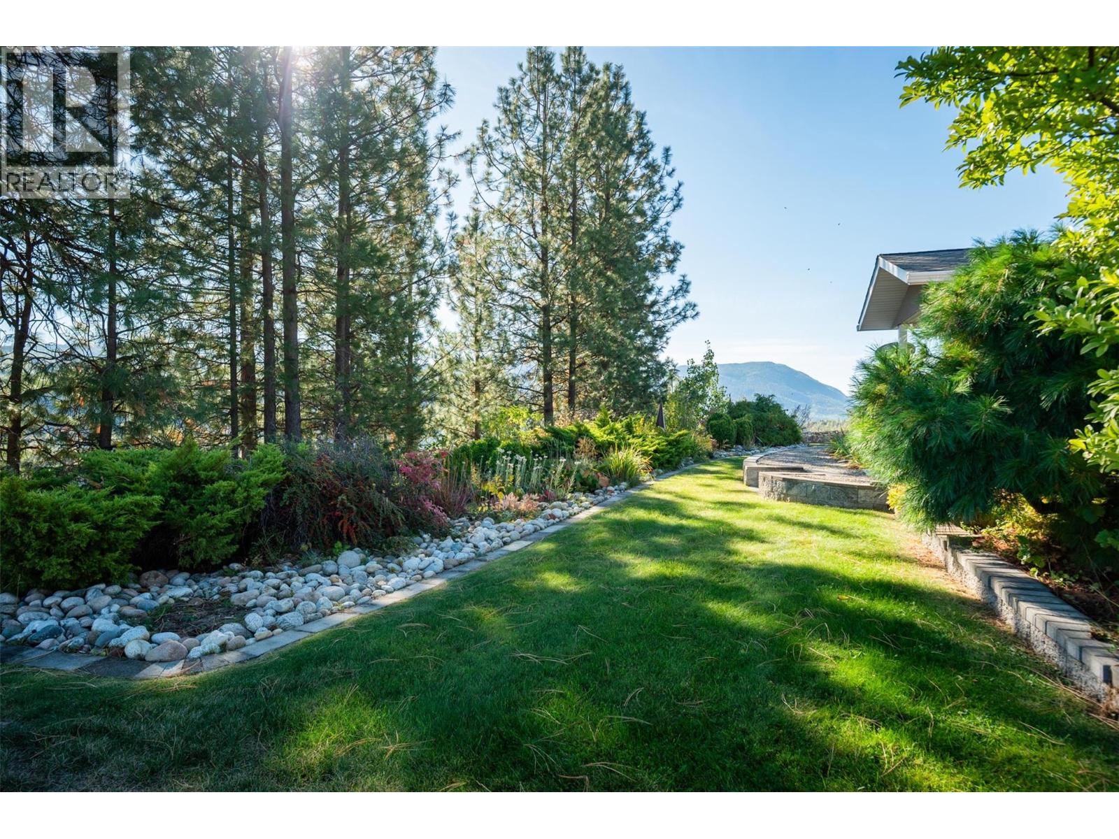 4200 Grandview Drive Unit# 135, Castlegar, British Columbia  V1N 4X6 - Photo 6 - 10365238