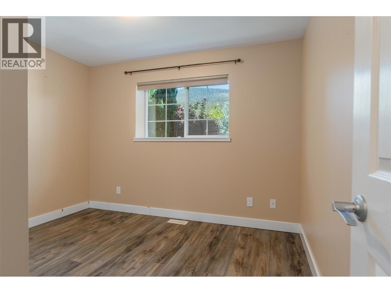 4200 Grandview Drive Unit# 135, Castlegar, British Columbia  V1N 4X6 - Photo 17 - 10365238
