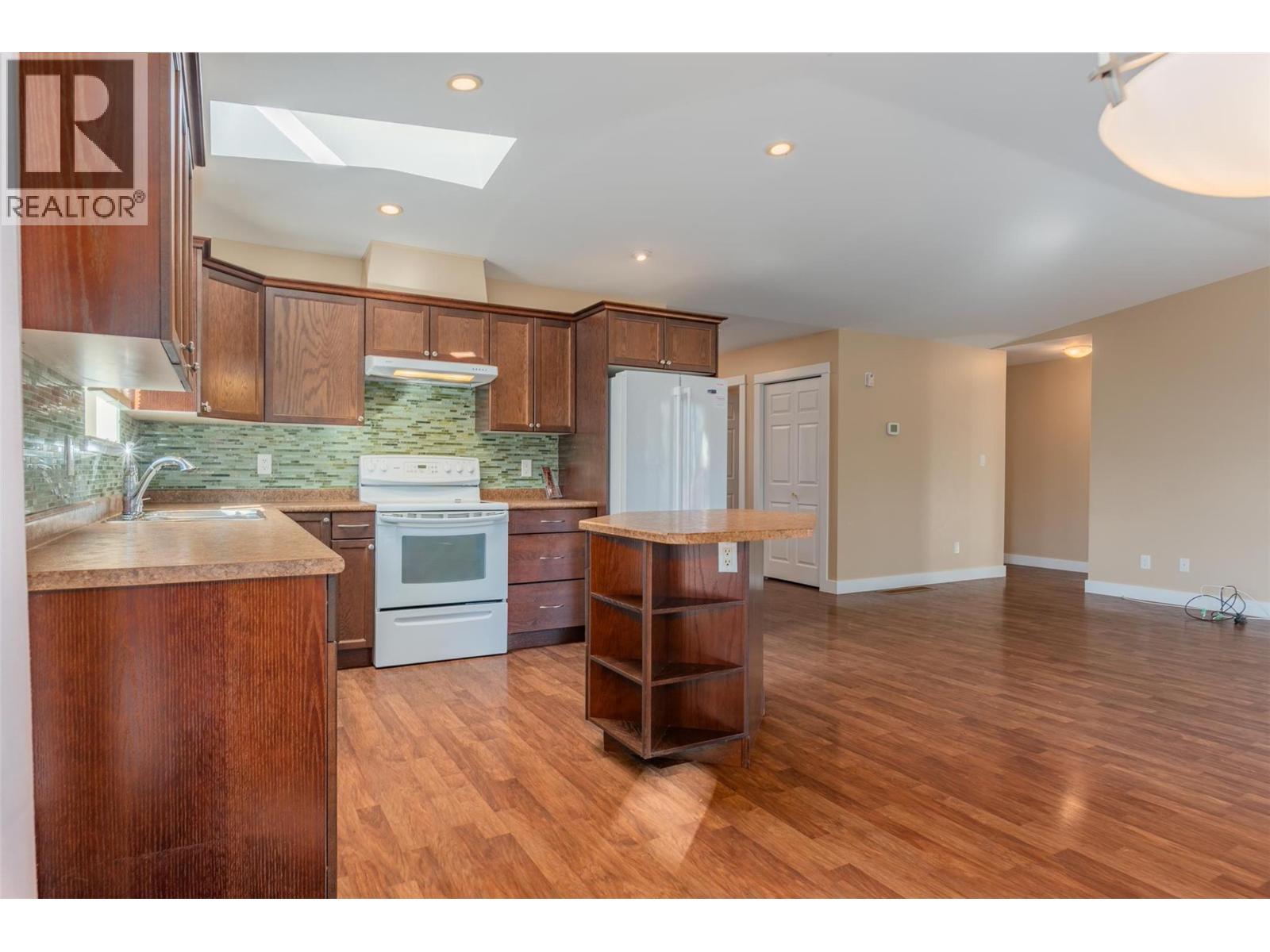 4200 Grandview Drive Unit# 135, Castlegar, British Columbia  V1N 4X6 - Photo 28 - 10365238