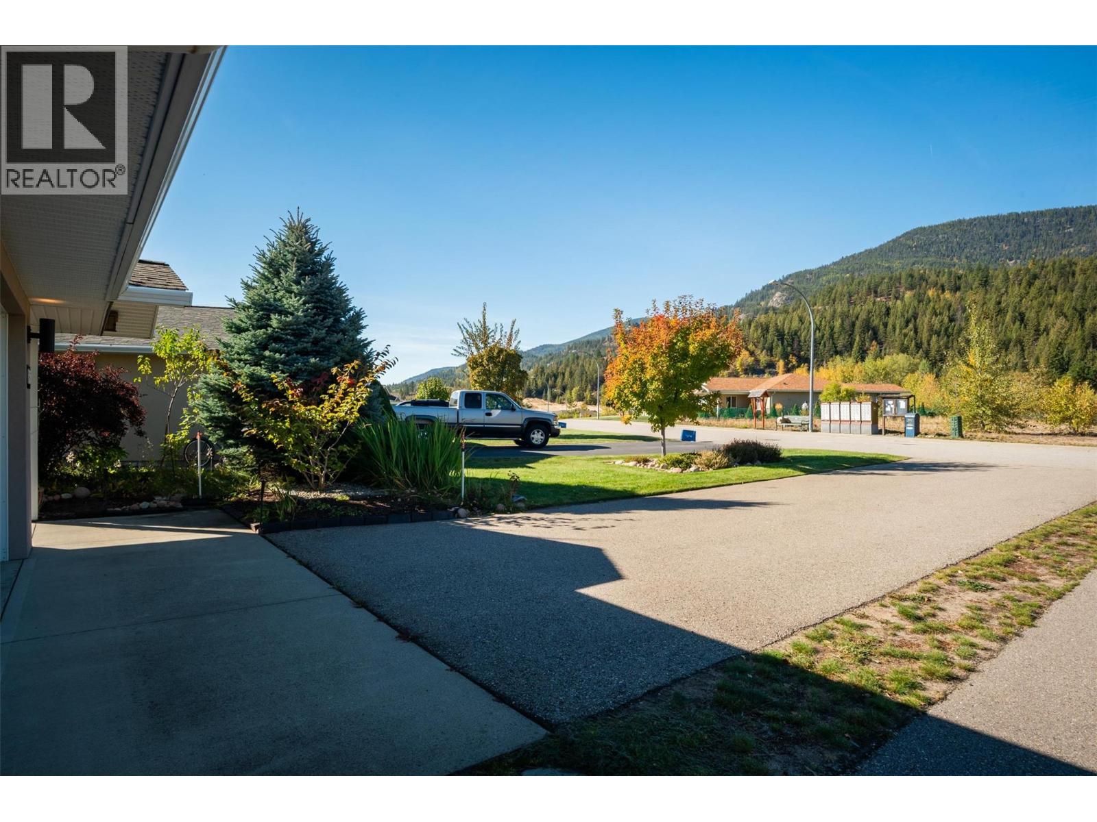 4200 Grandview Drive Unit# 135, Castlegar, British Columbia  V1N 4X6 - Photo 43 - 10365238