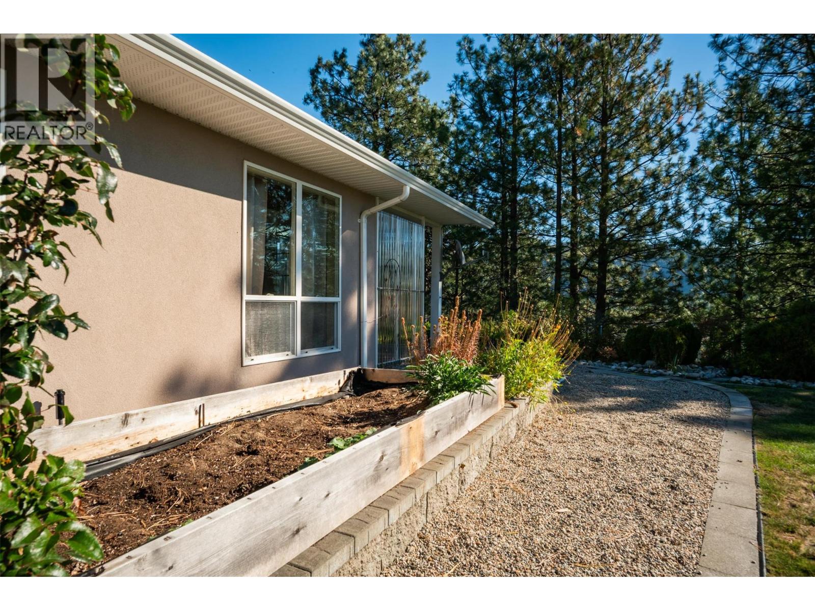 4200 Grandview Drive Unit# 135, Castlegar, British Columbia  V1N 4X6 - Photo 48 - 10365238
